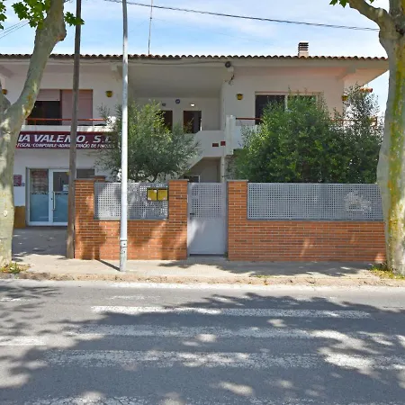 Clavel Apartment